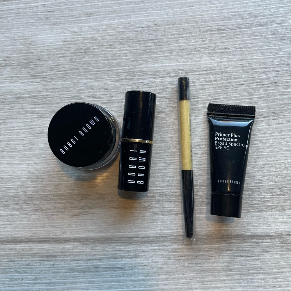 Bobbi Brown samples with full size eye gel